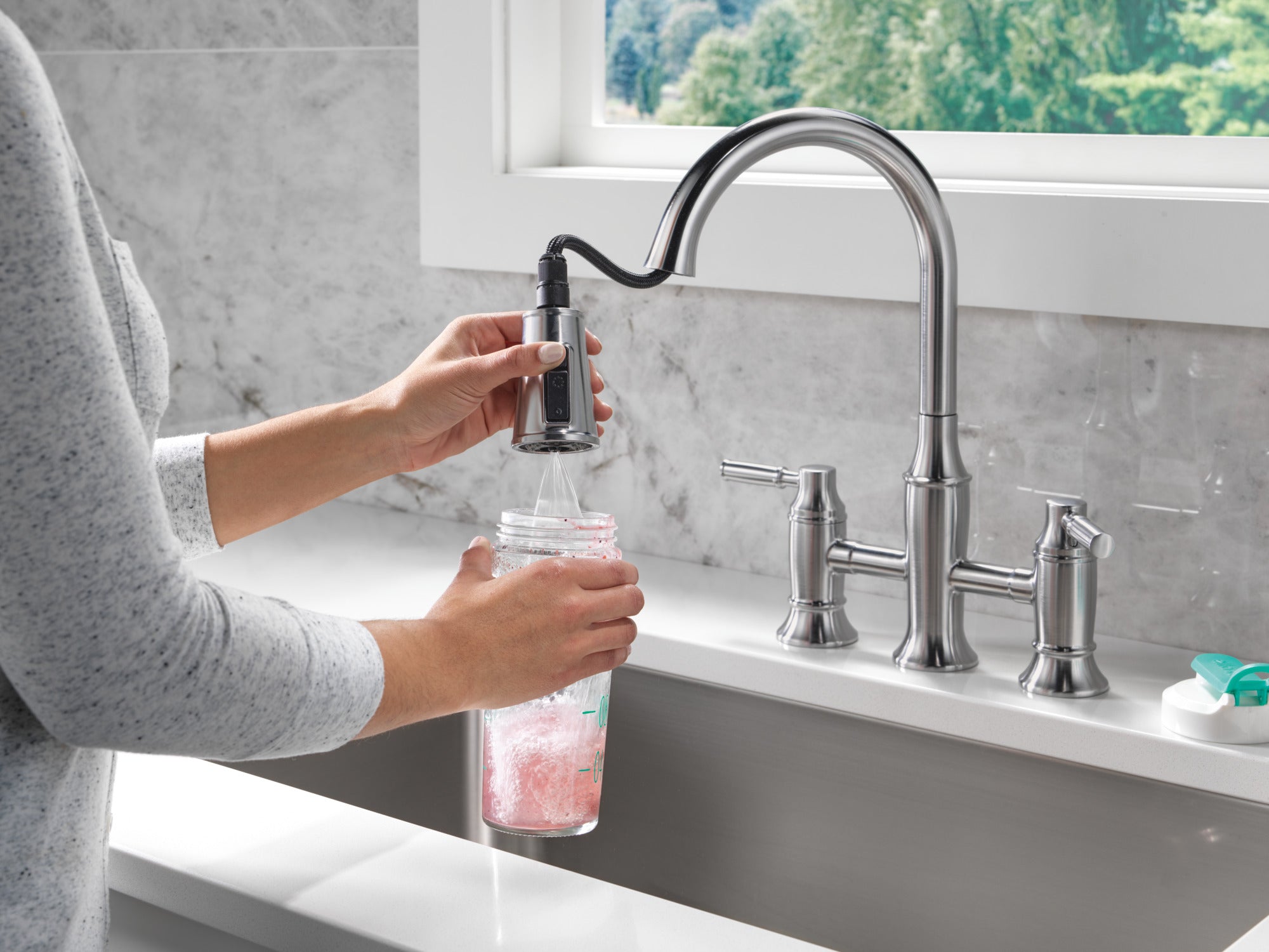 lumicoat arctic stainless kitchen faucet