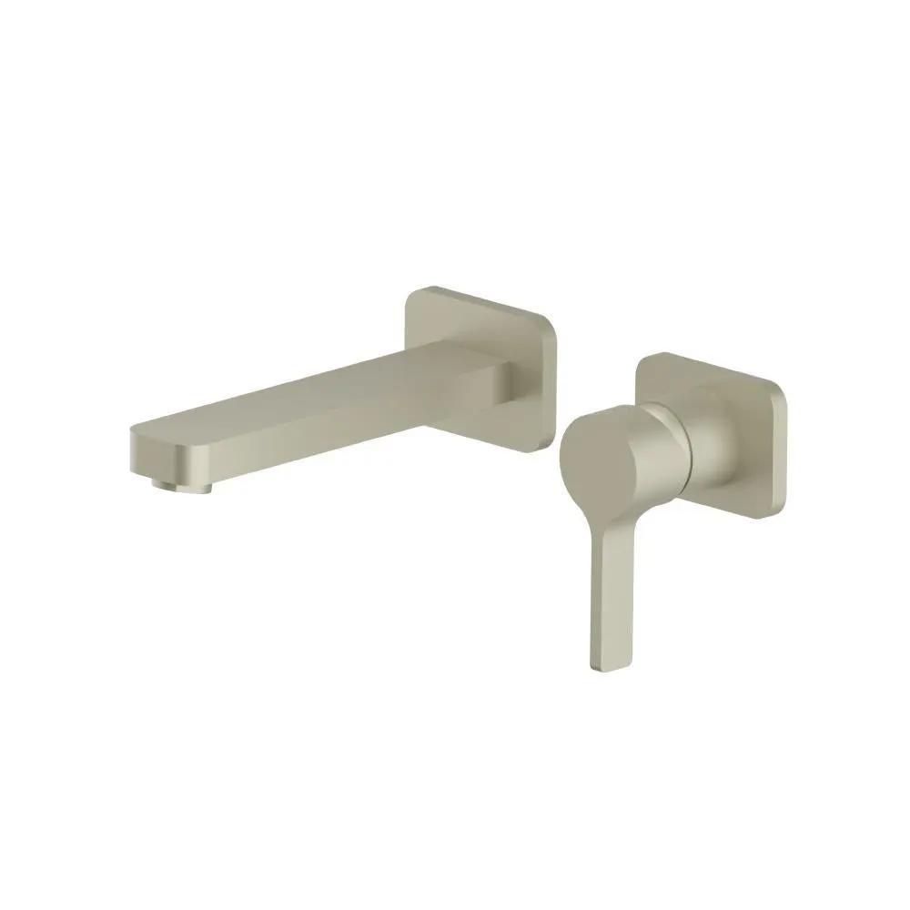 Flusso Serie 260 Single Handle Wall Mounted Bathroom Faucet by Flusso