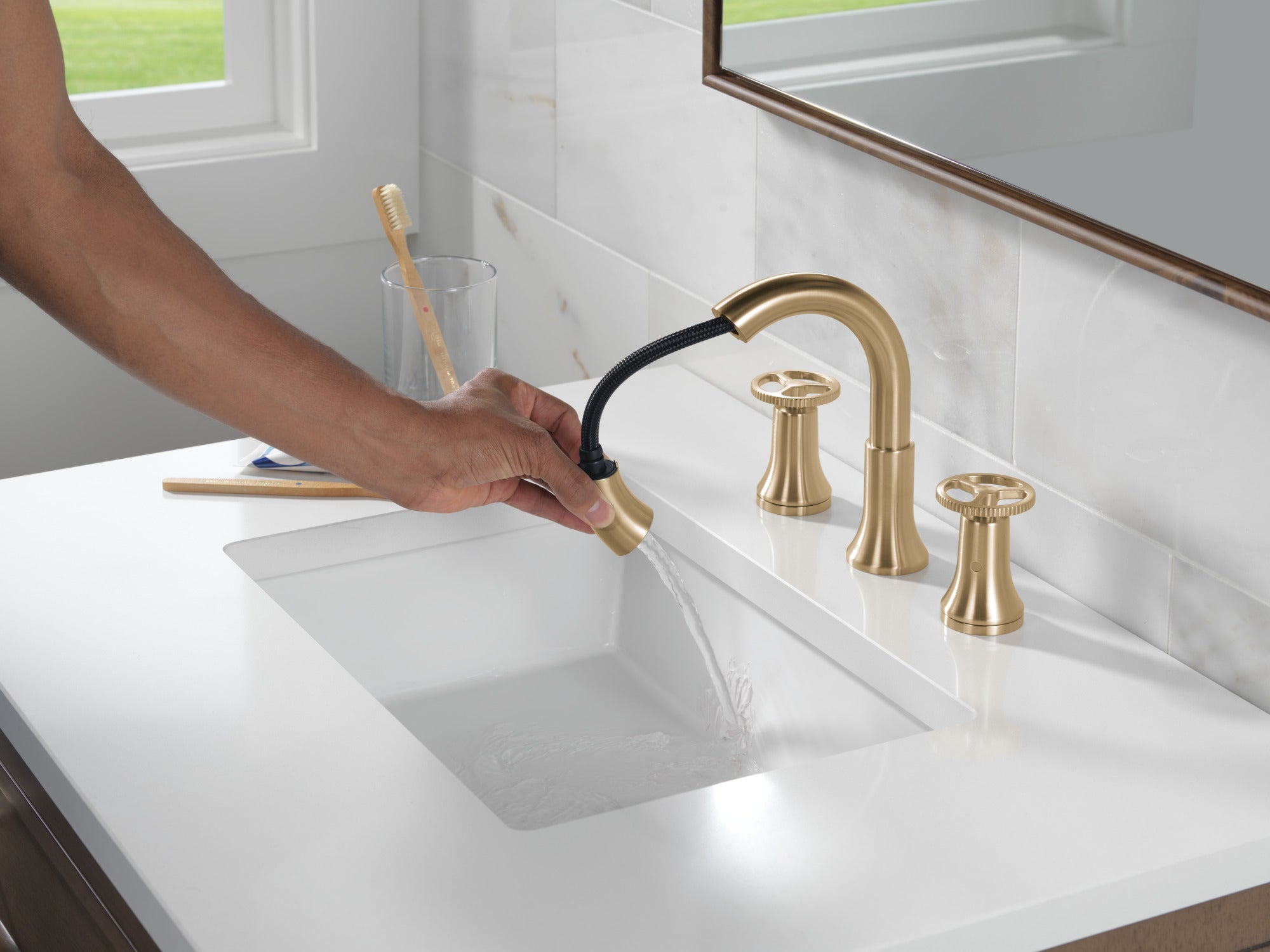 champagne bronze bathroom faucet