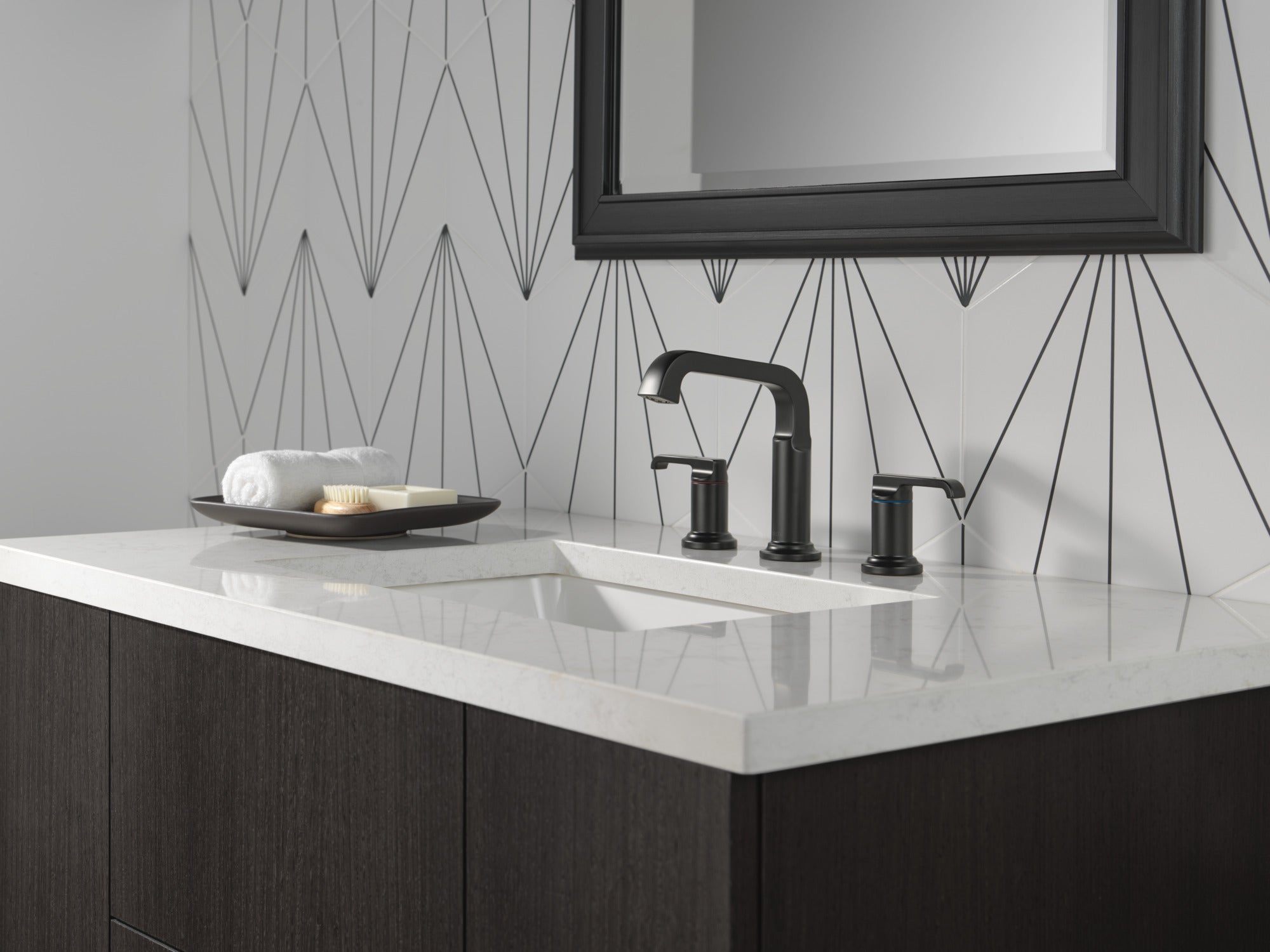 matte black bathroom faucet