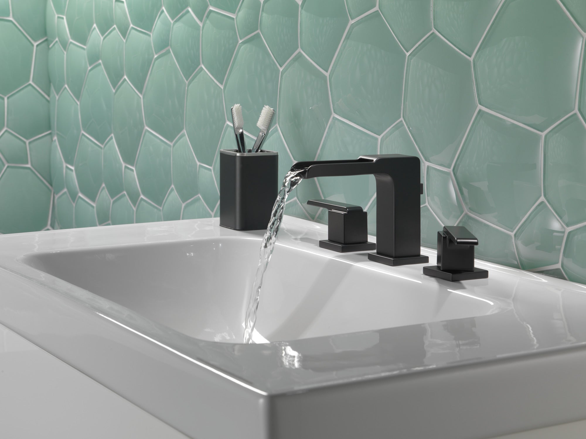 matte black bathroom faucet