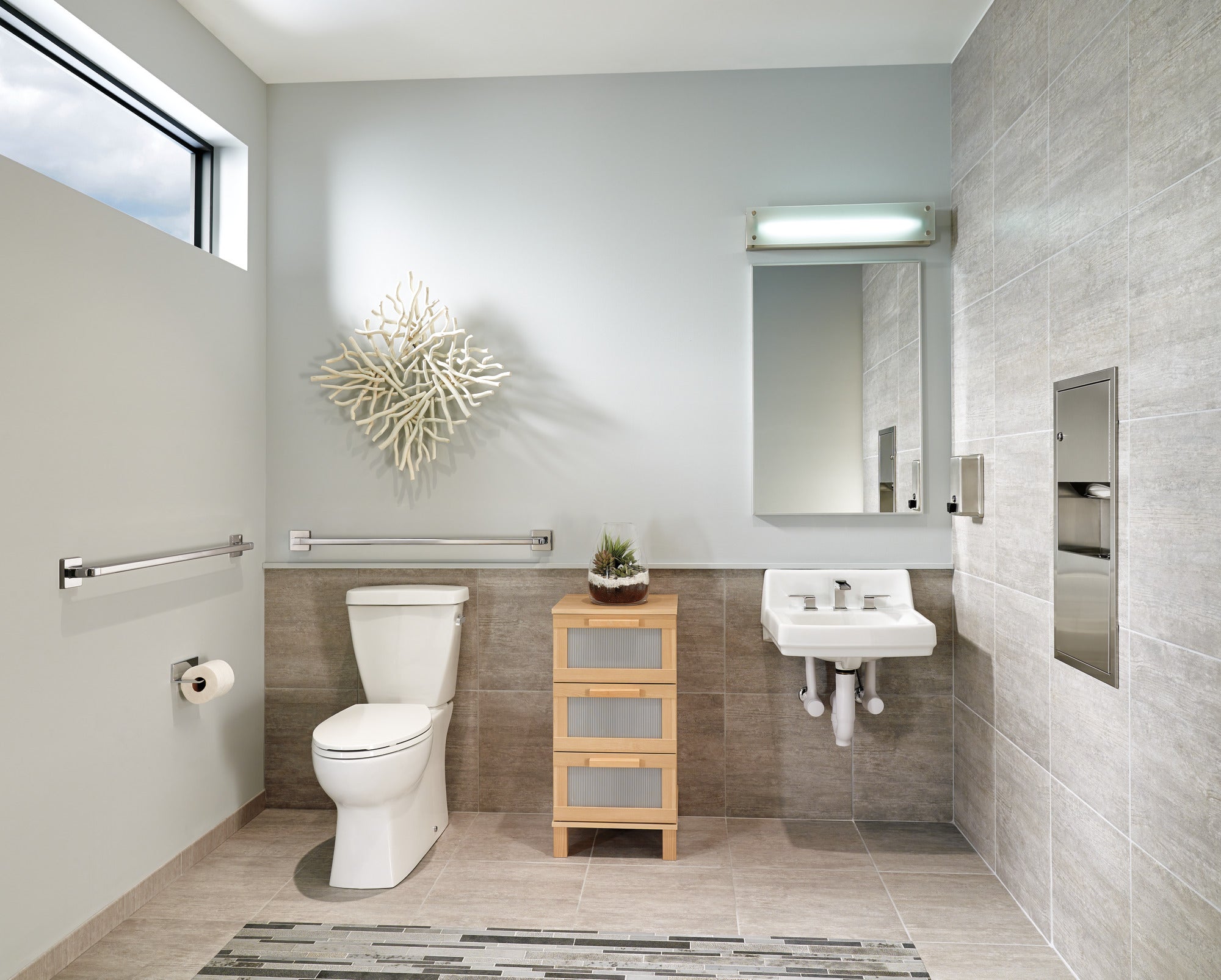 chrome bathroom faucet