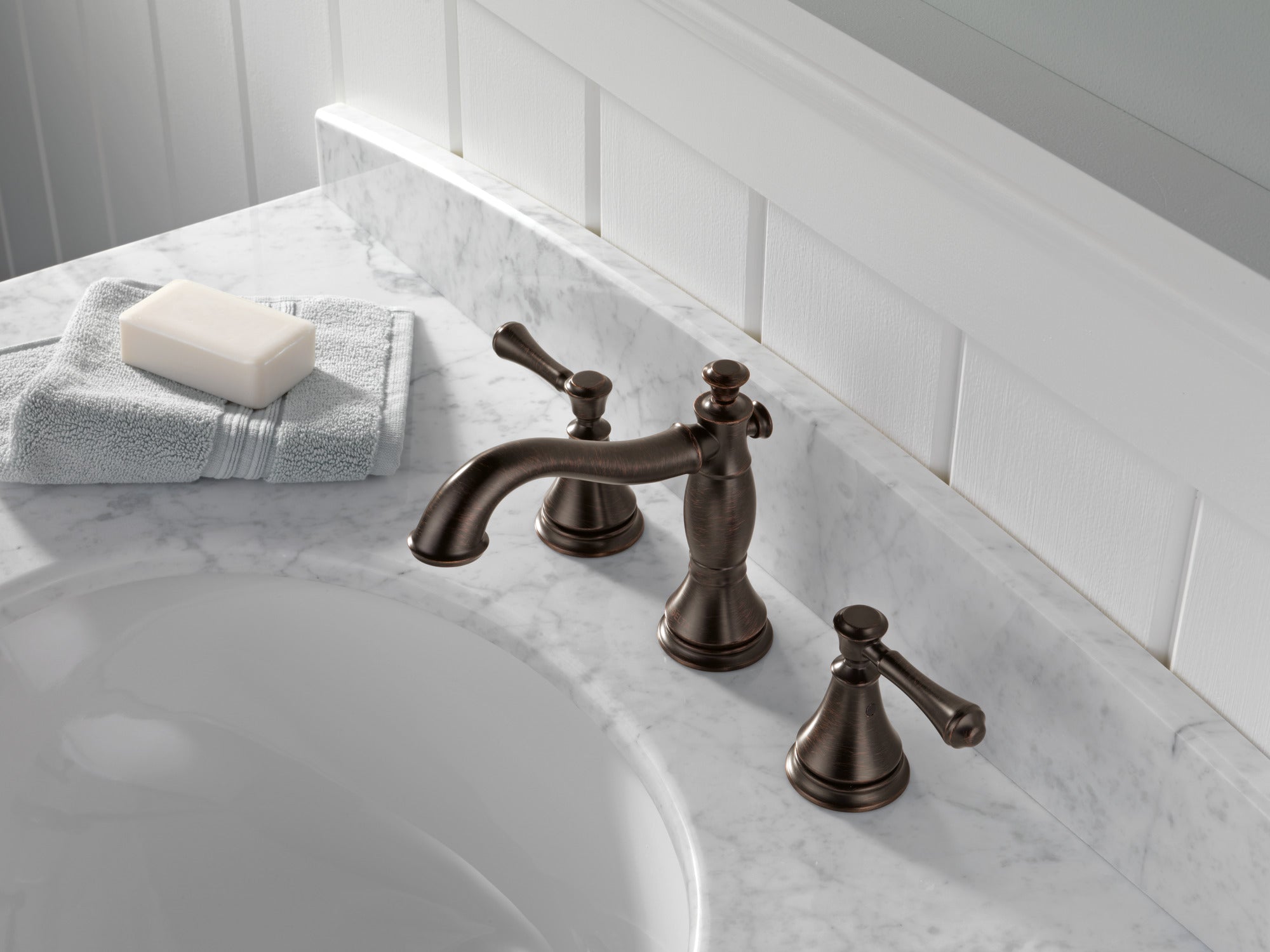 venetian bronze bathroom faucet
