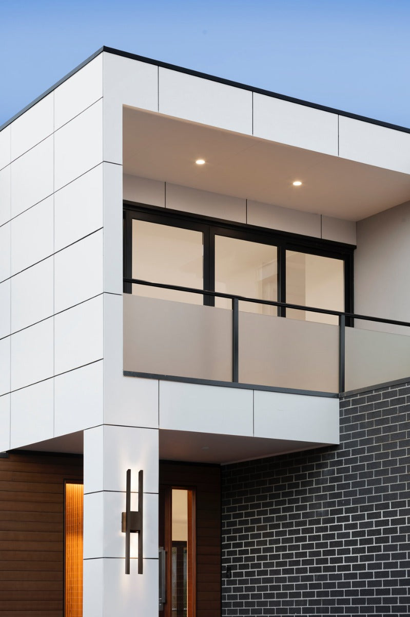 matte black/bronze light