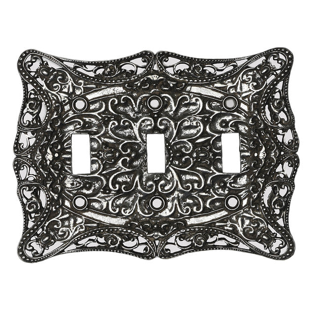 Carpe Diem Acanthus Triple Toggle