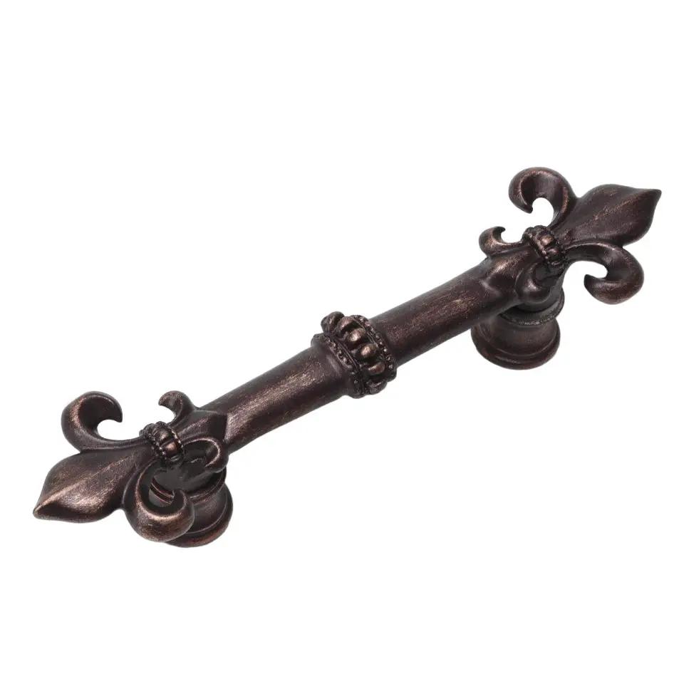 Carpe Diem Charlemagne Pull with Large Fleur De Lys by Carpe Diem
