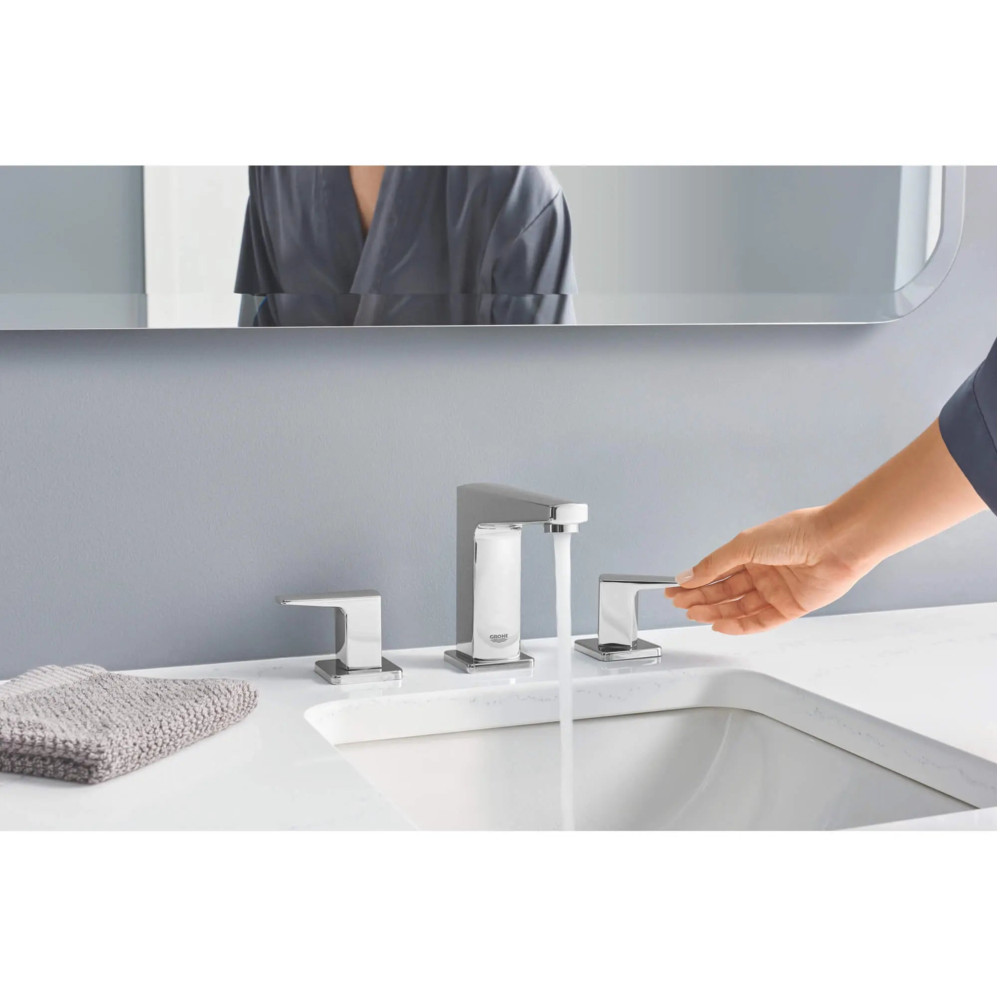 chrome bathroom faucet