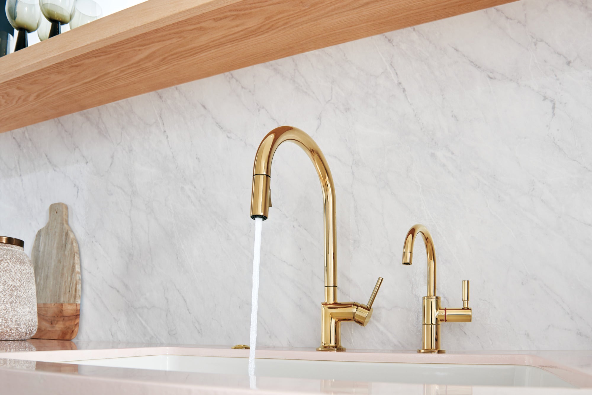 polished gold pull-down faucet