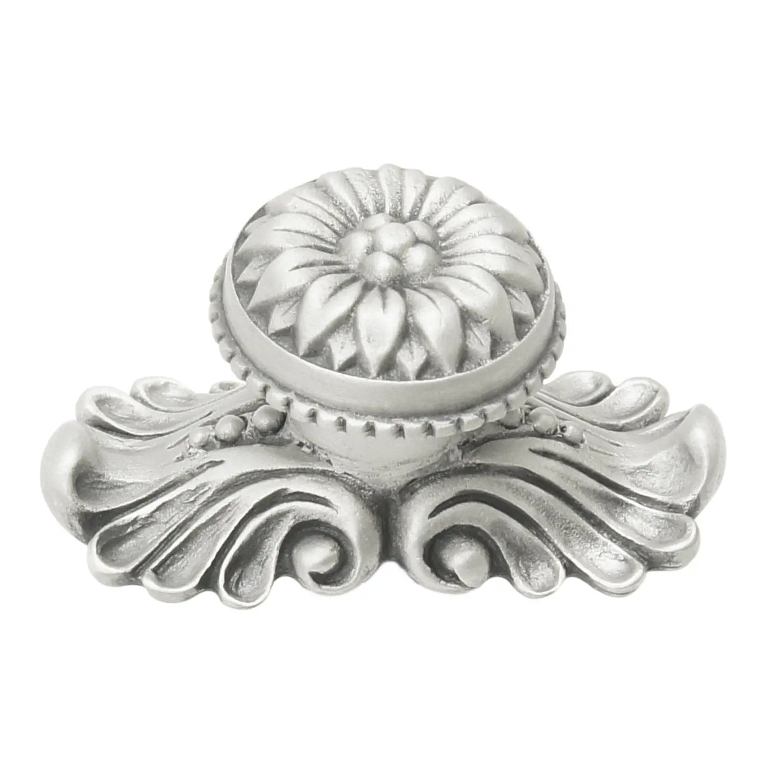 Carpe Diem Acanthus I Large Knob with Flared Foot Rosette Style with Medium Backplate by Carpe Diem