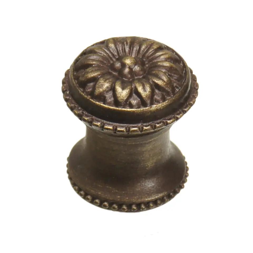 Carpe Diem Acanthus II Small Knob with Flared Foot Rosette Style by Carpe Diem