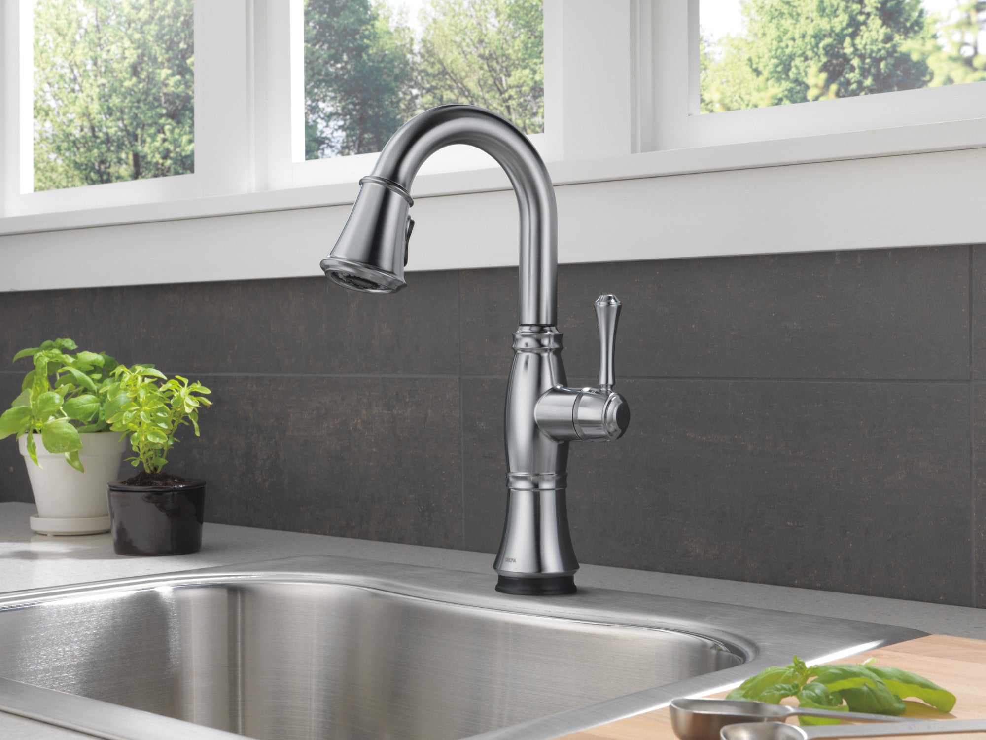 lumicoat arctic stainless kitchen faucet