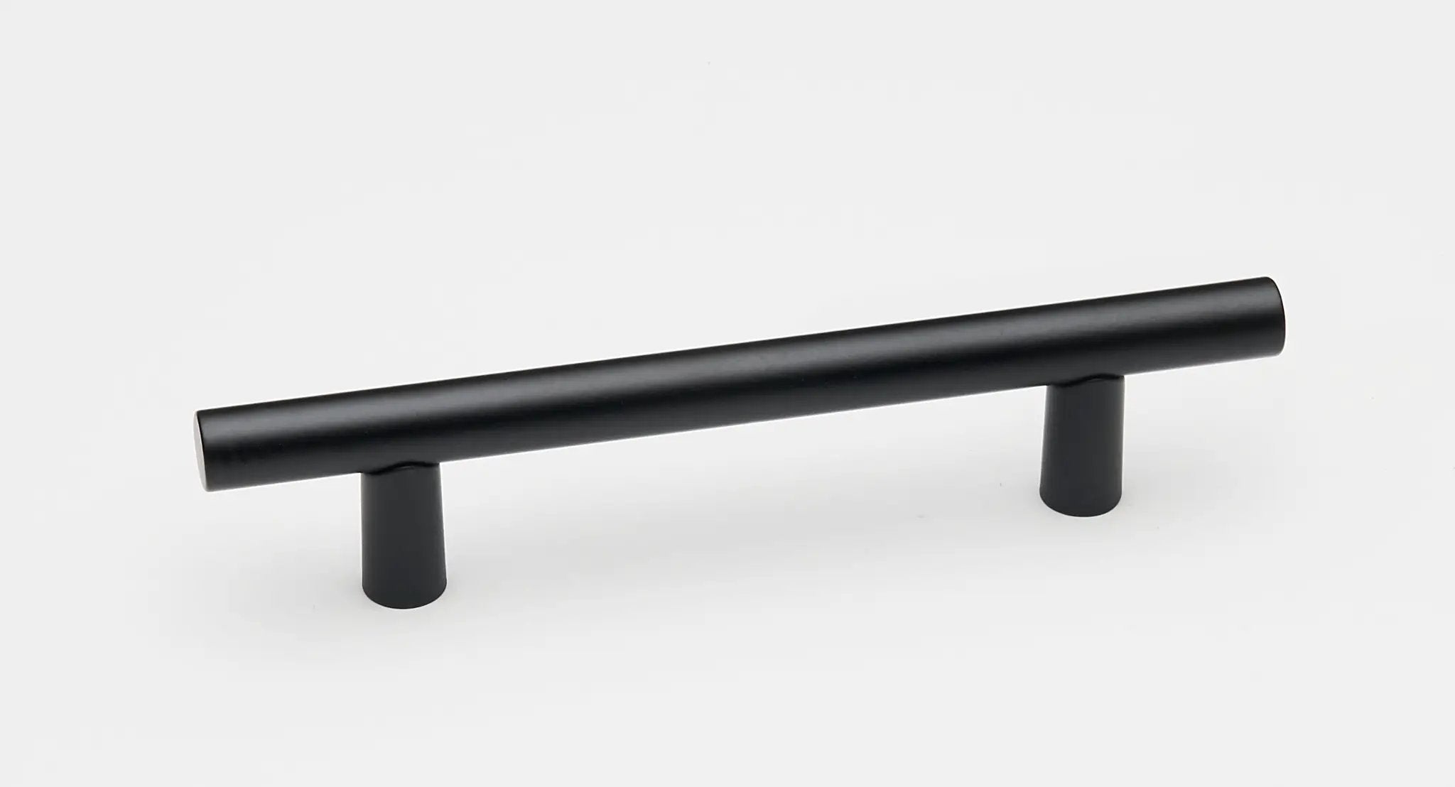 Alno Vita Bella 4" Pull Smooth Bar by Alno