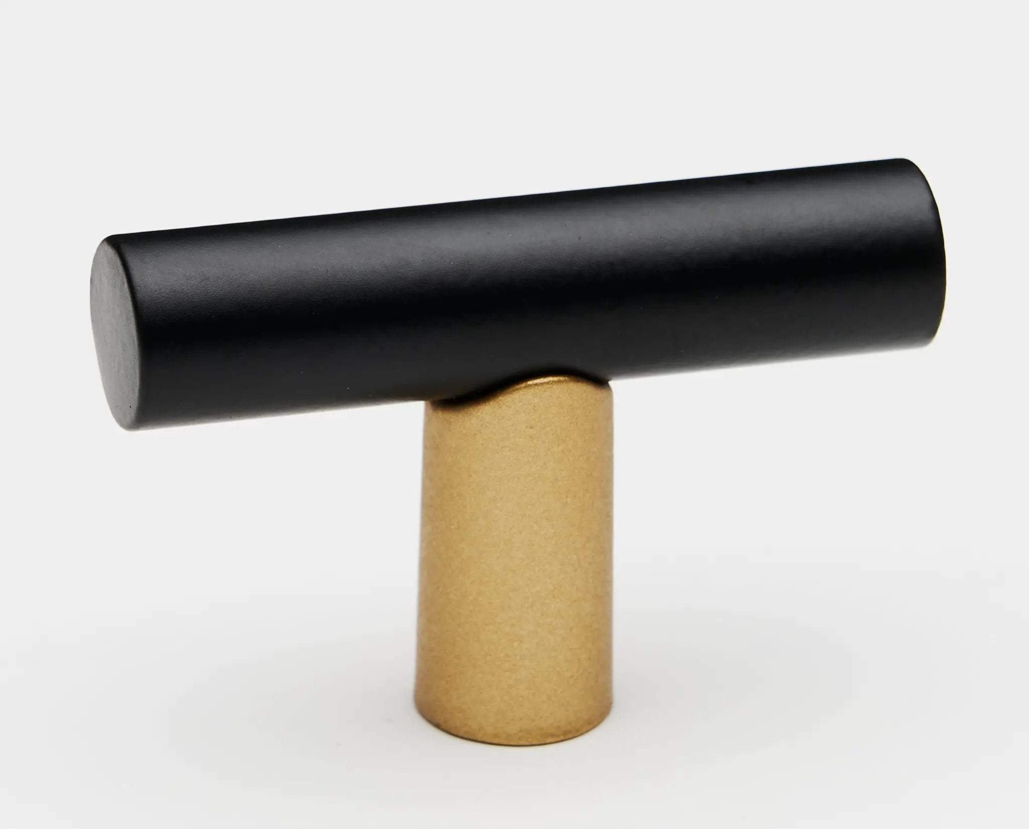 Alno Vita Bella T Knob Smooth Bar by Alno