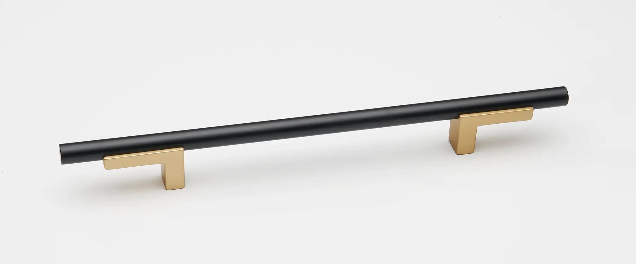 Alno Vita Bella 8" Pull Smooth Bar by Alno