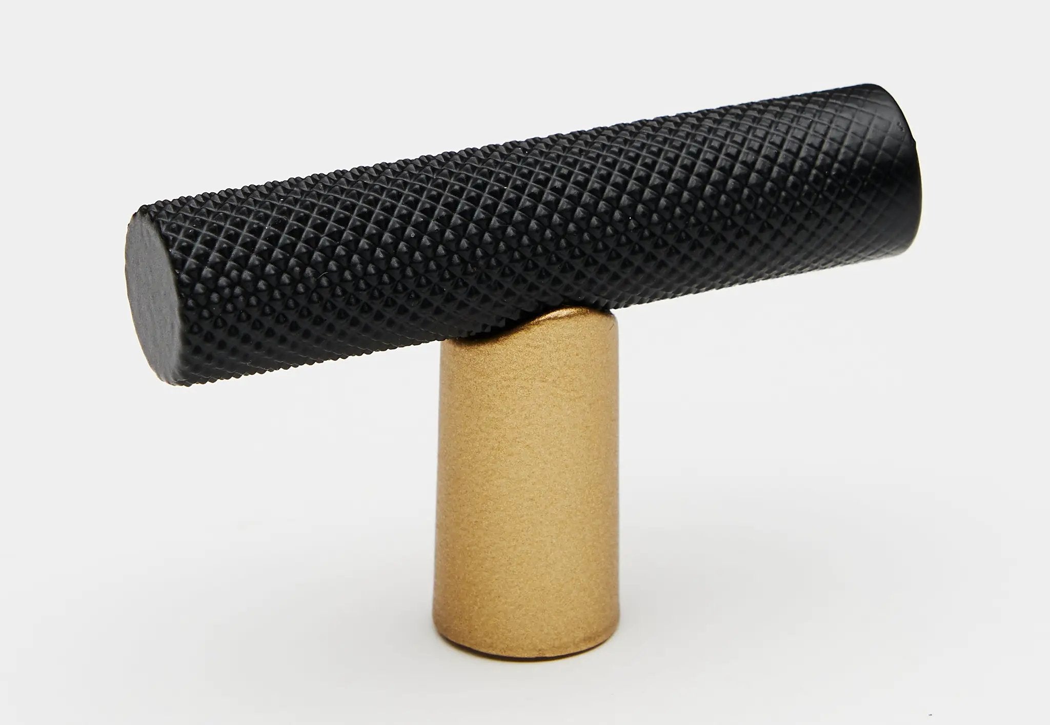 Alno Vita Bella T Knob Knurled Bar by Alno