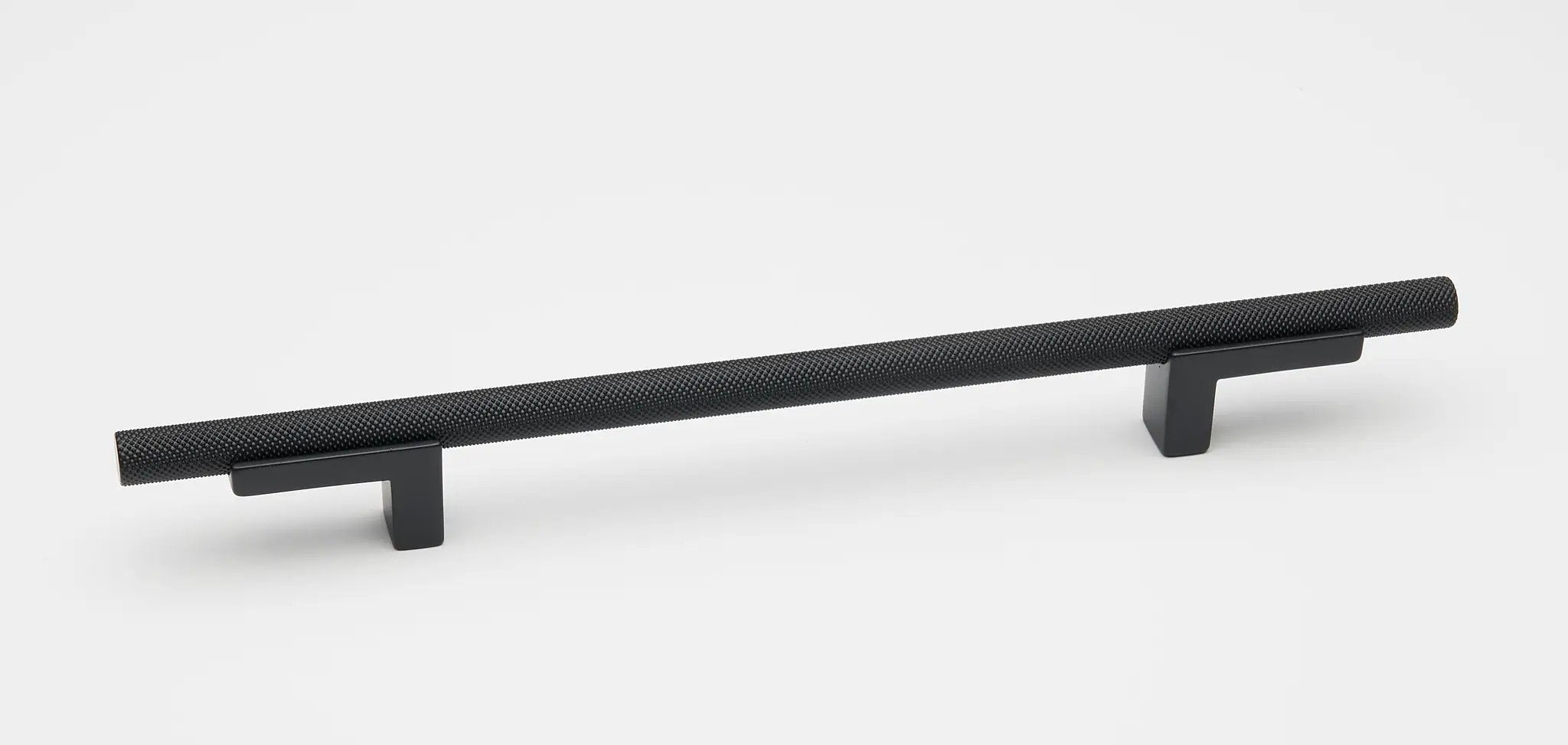 Alno Vita Bella 8" Pull Knurled Bar by Alno
