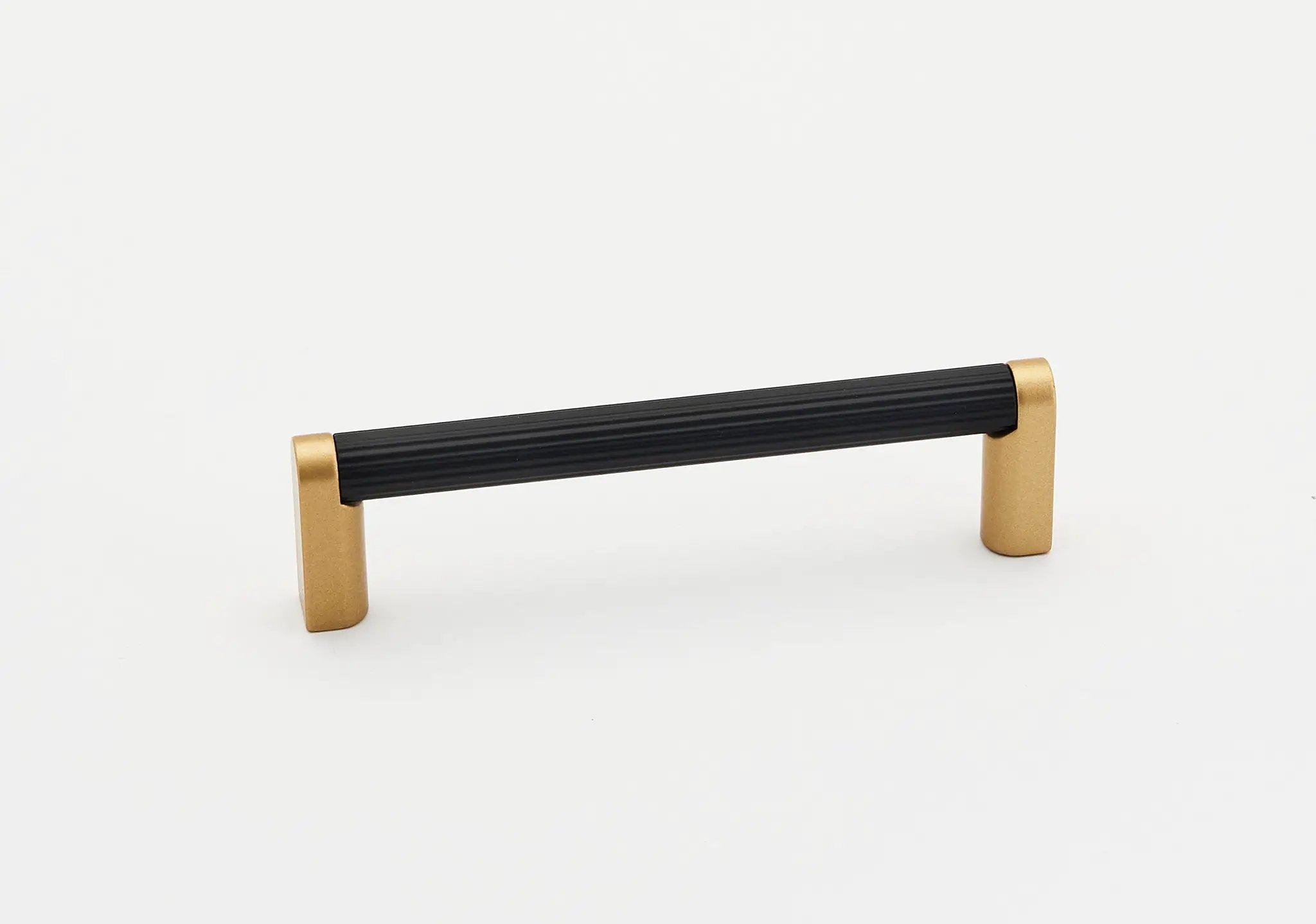 Alno Alta Moda 3 1/2" Pull Ribbed Bar by Alno
