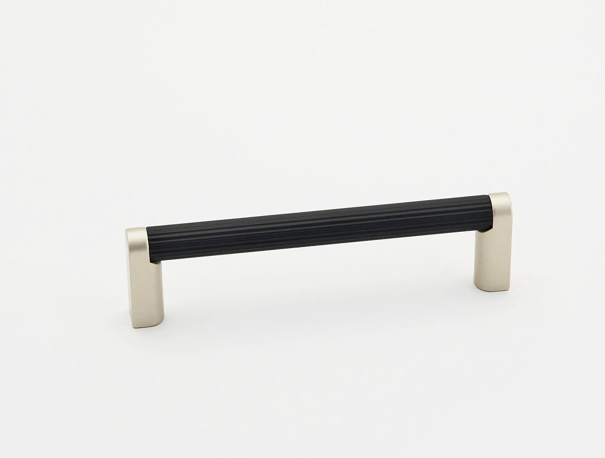 Alno Alta Moda 3 1/2" Pull Ribbed Bar by Alno