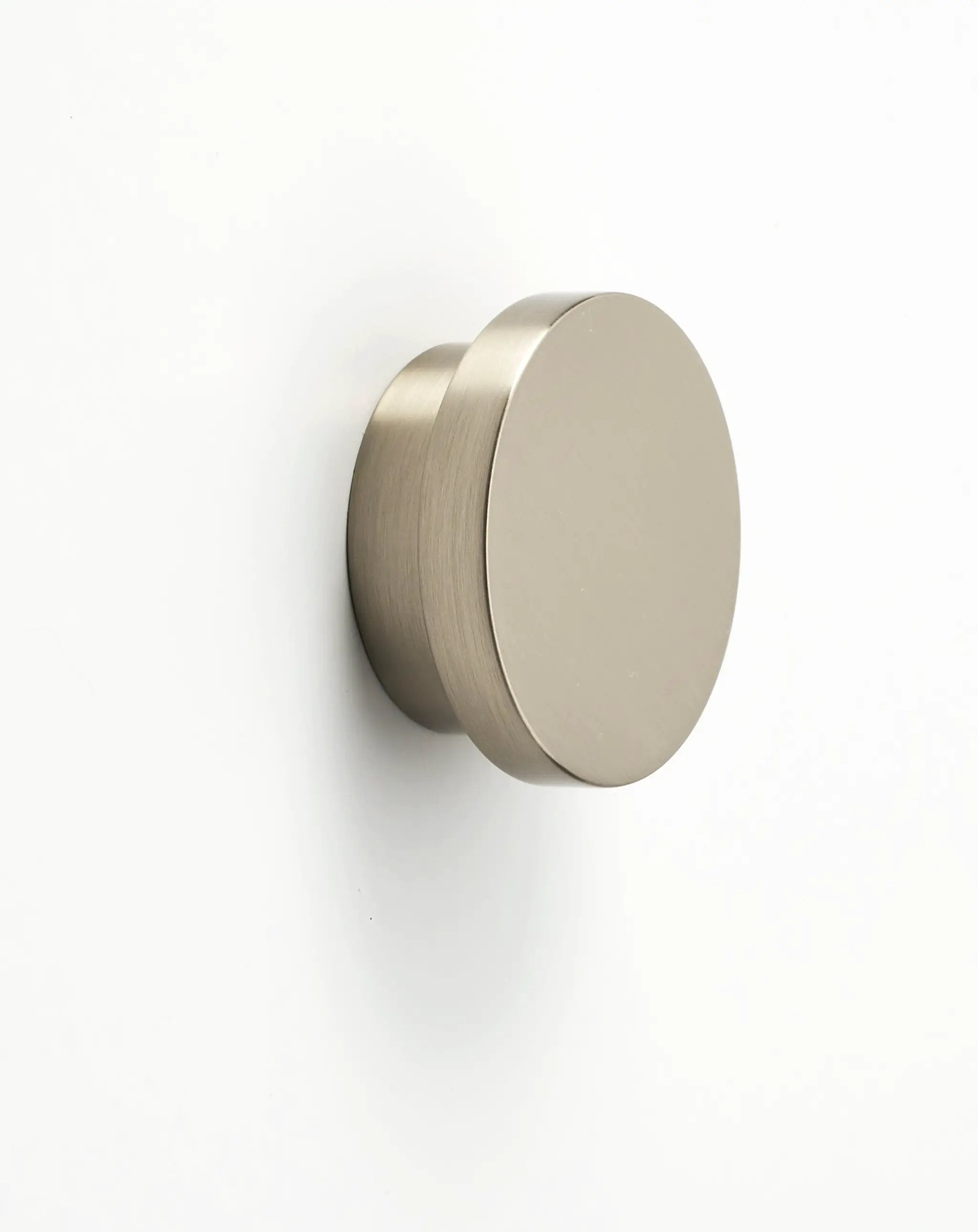 Alno Redondo 1 3/8" Knob by Alno