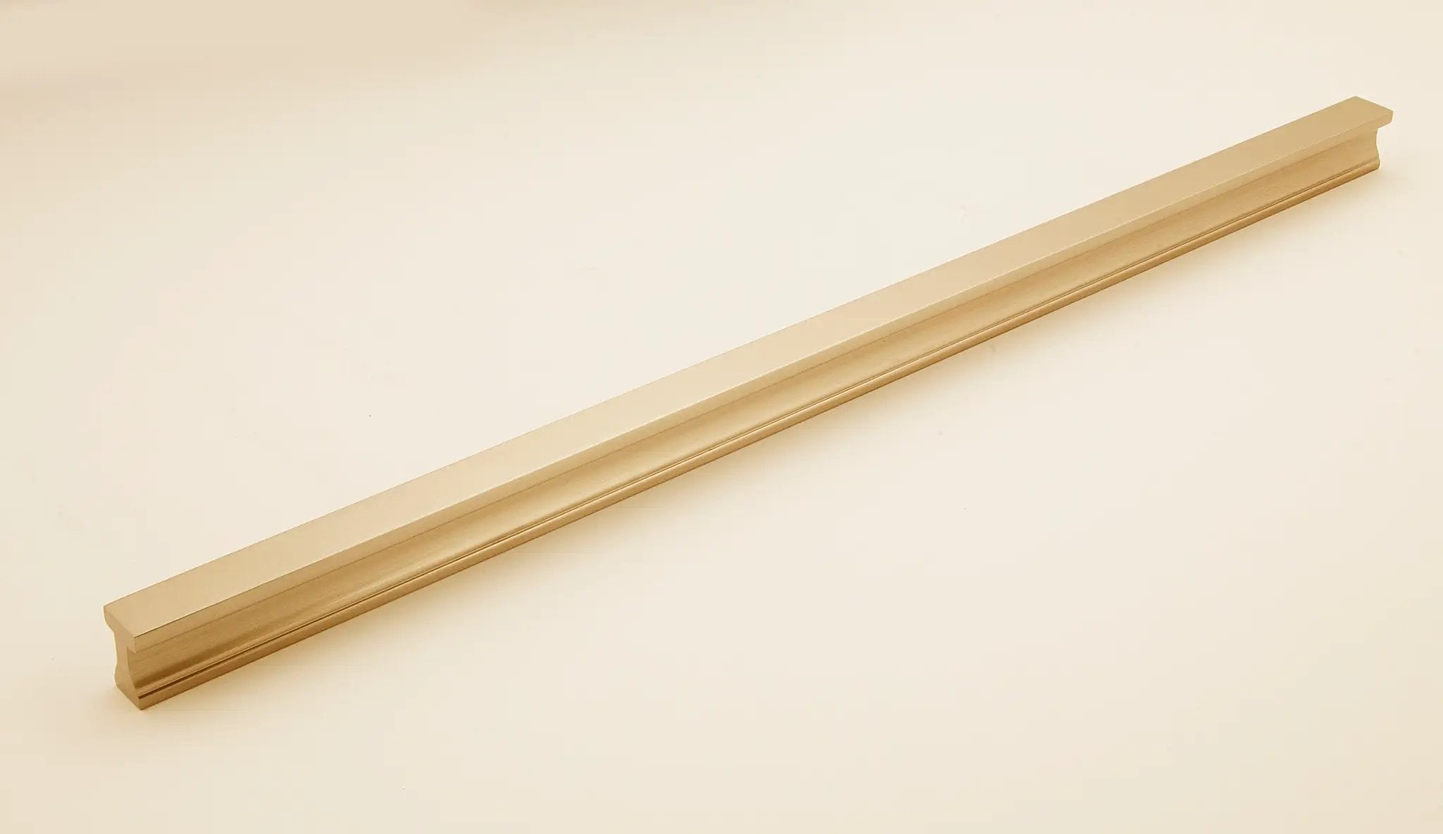 Alno Linear 18" Pull by Alno