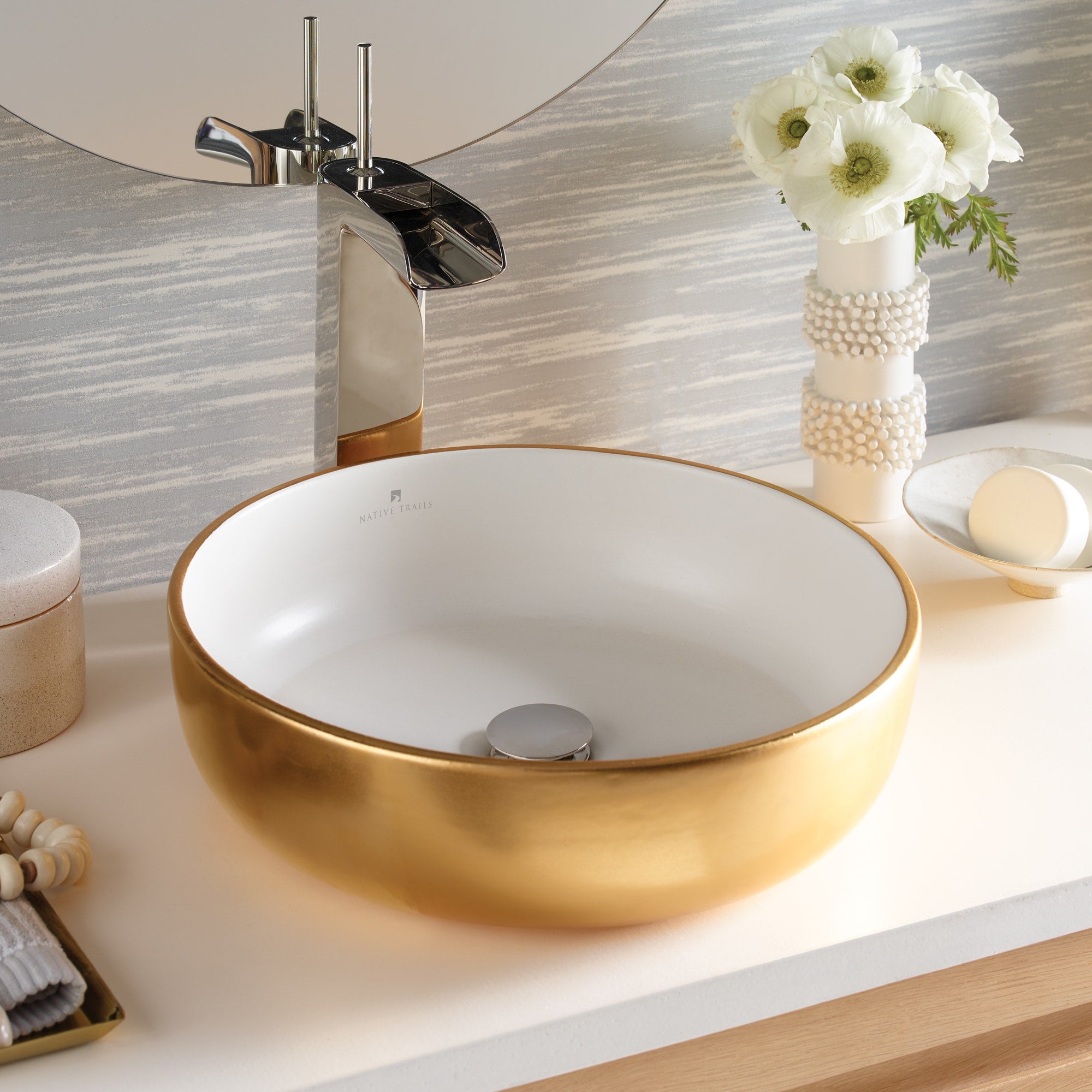matte gold/wht bathroom sink