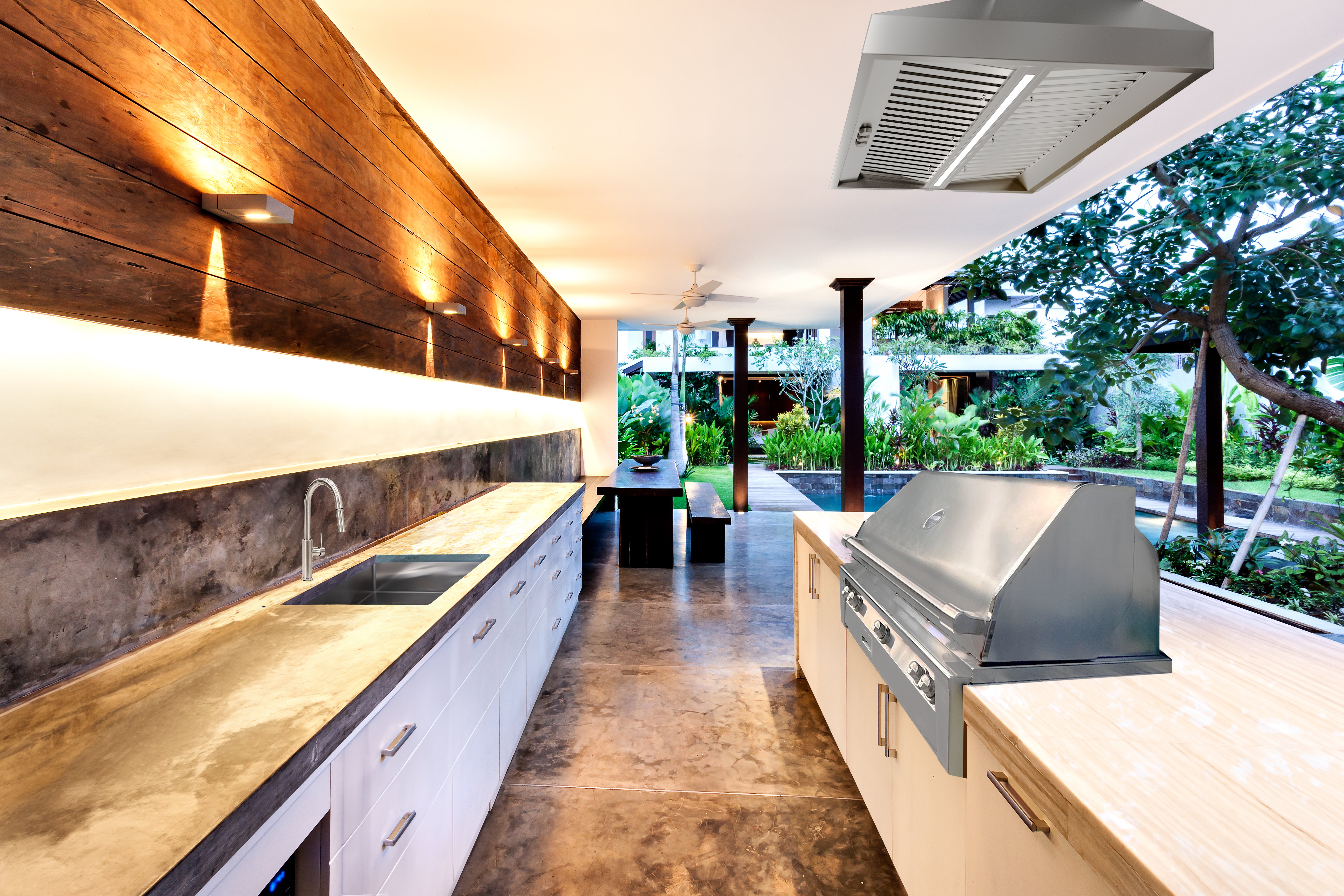 silver kitchen faucet