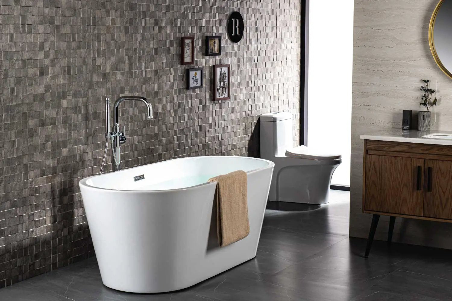 chrome tub filler