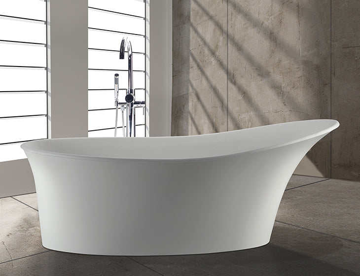 white bathtub