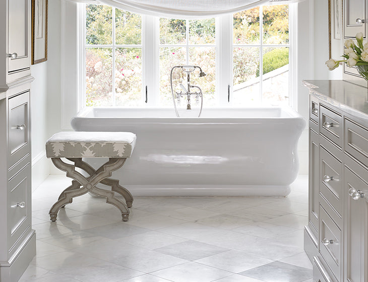 white bathtub