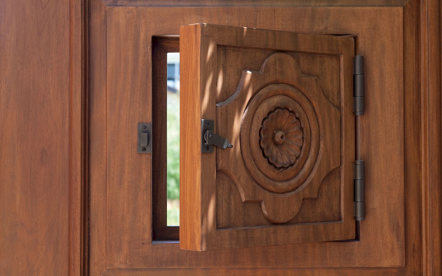 bronze rust cabinet latch 