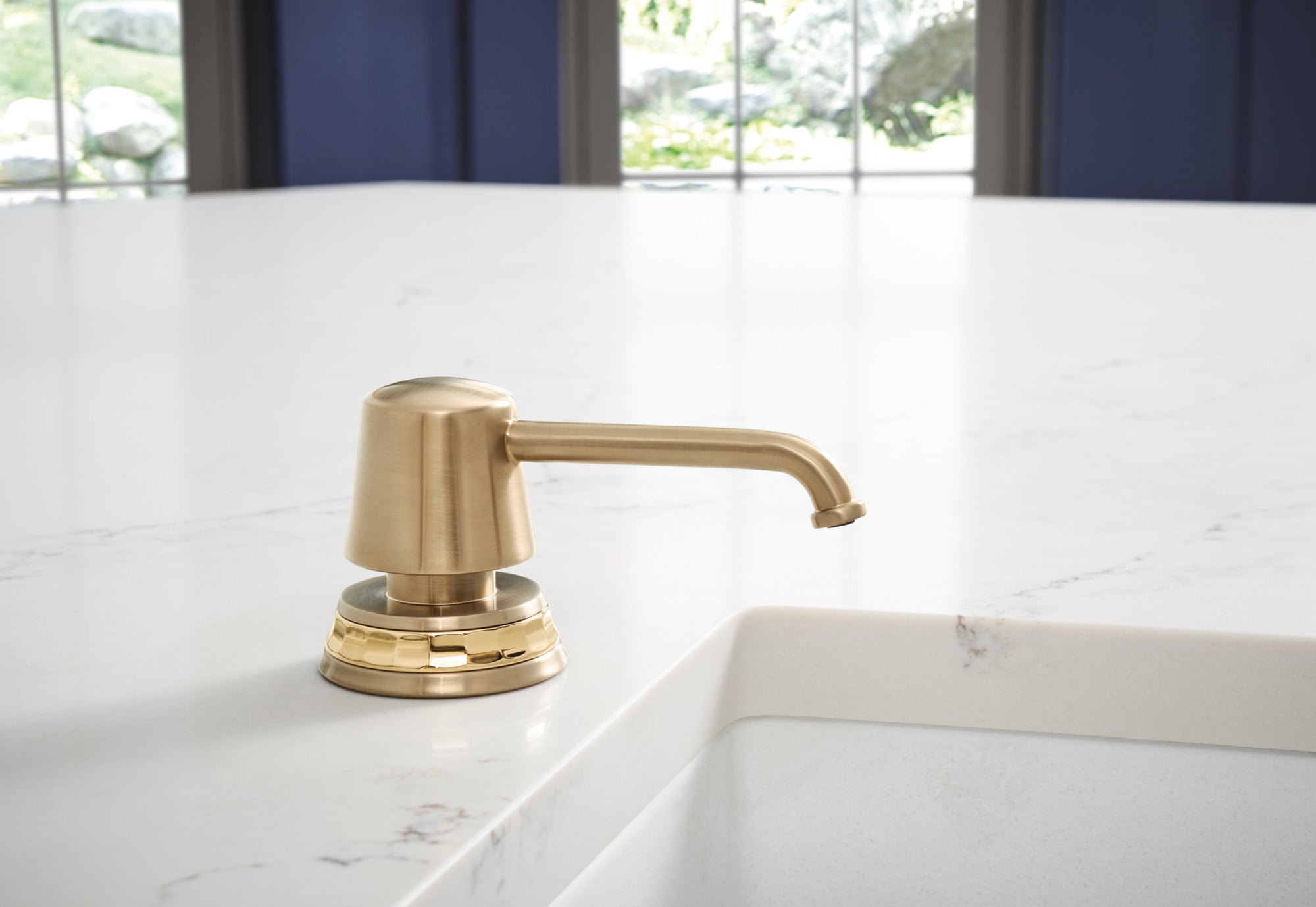 luxe gold / polished gold soap/lotion dispenser