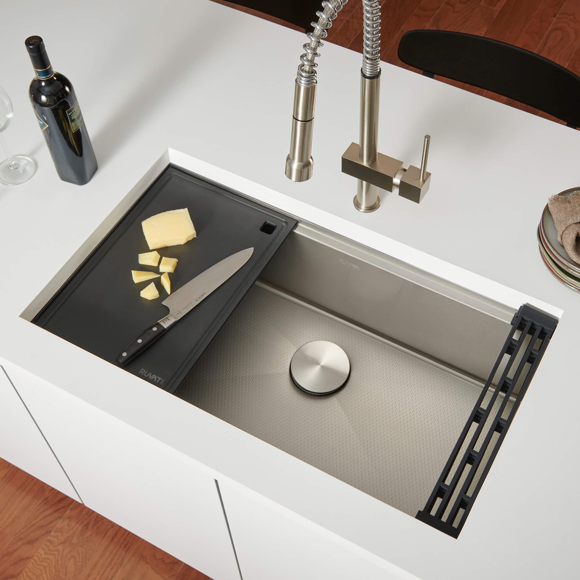 stainless steel kitchen sink