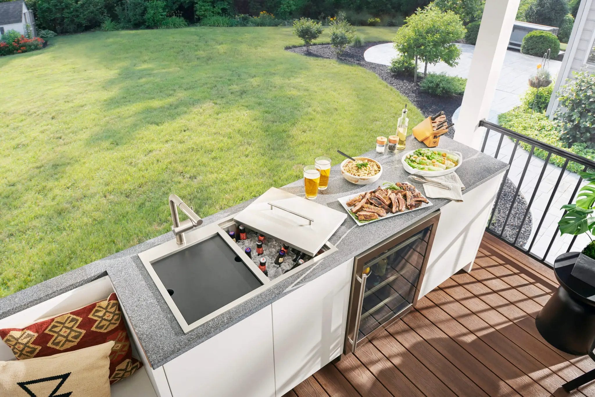 stainless steel kitchen sink