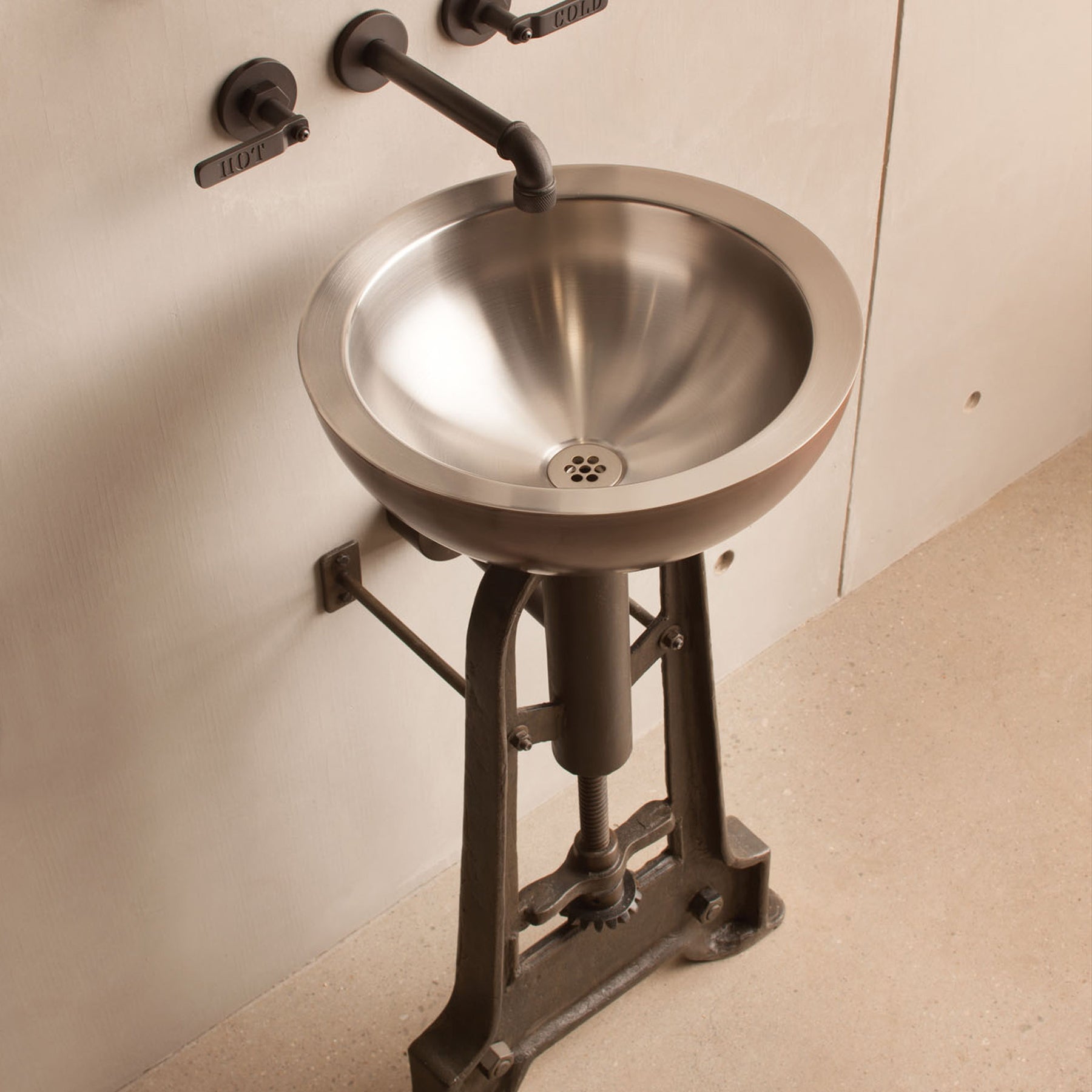 cast iron sink
