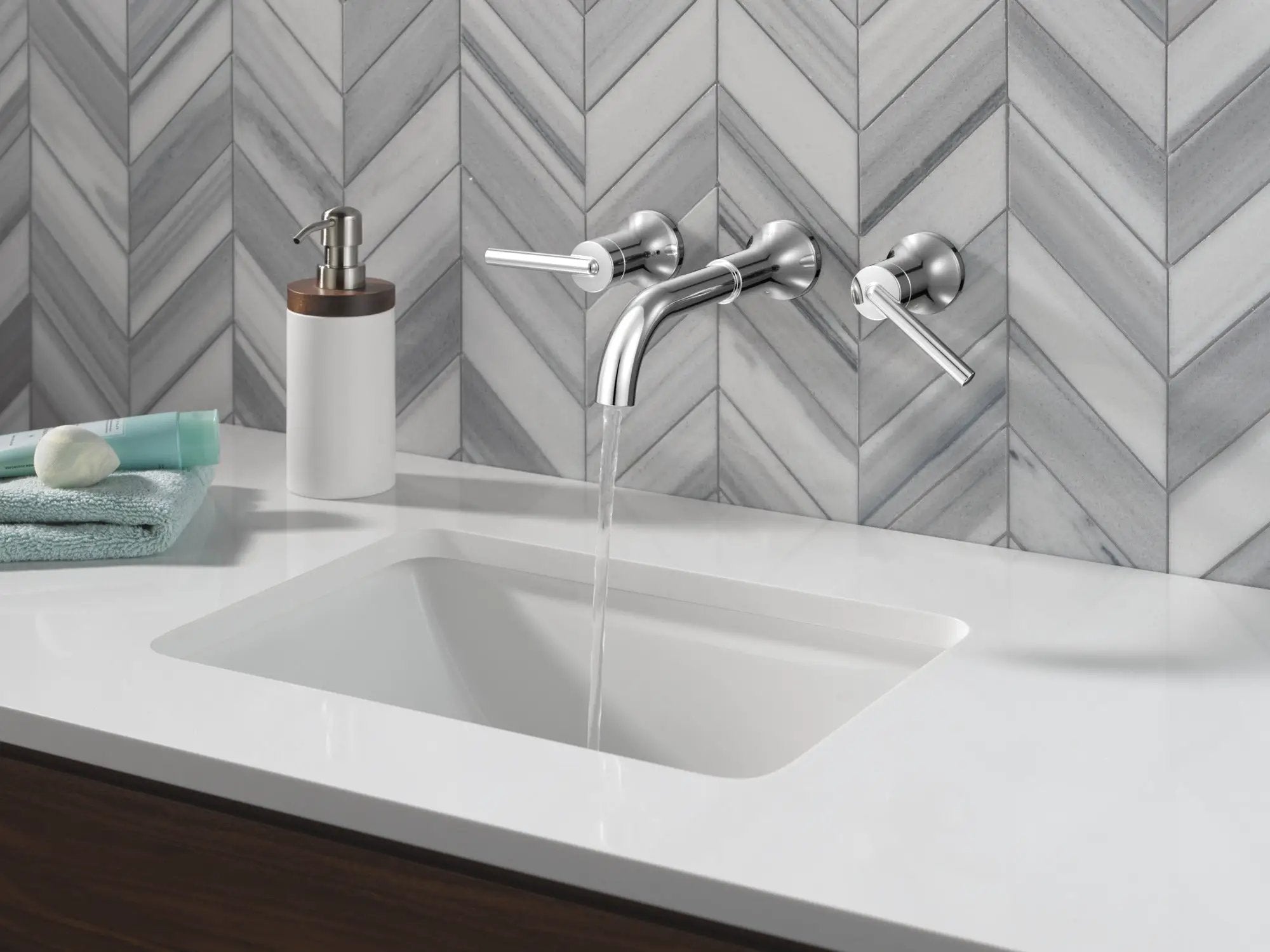 Delta H557 Trinsic Lever Handle -Wall Mount Lav