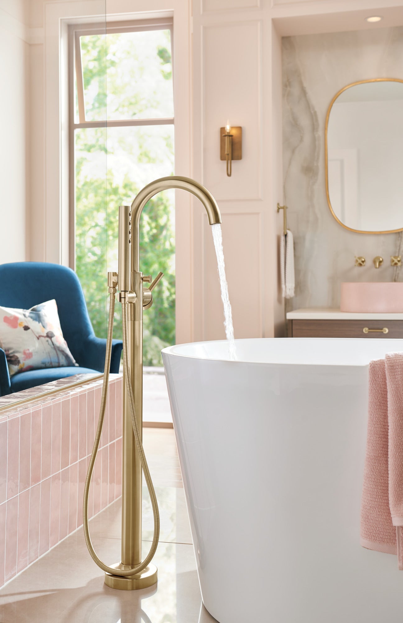 luxe gold tub filler
