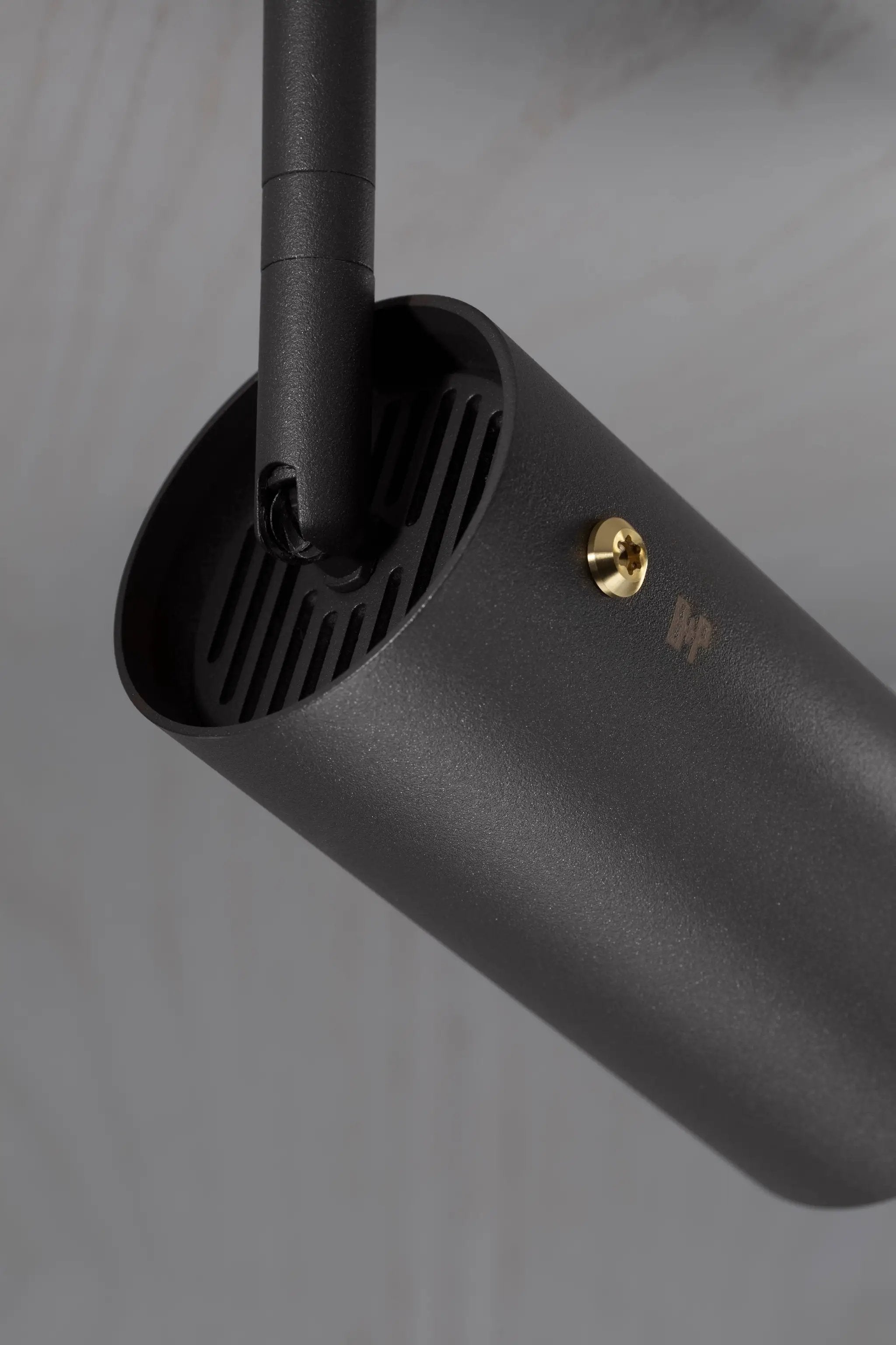Graphite/Brass Linear Light