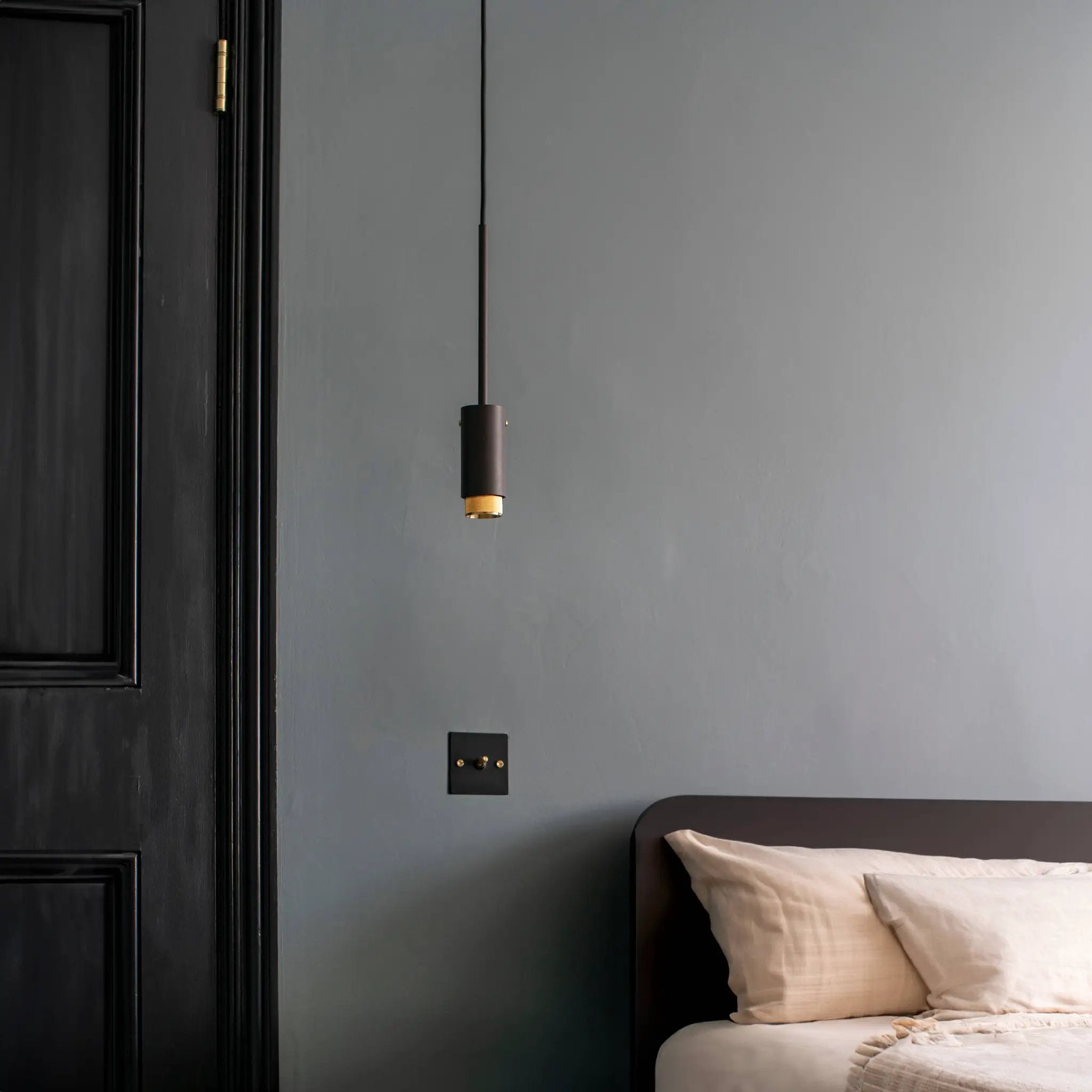 Graphite/Steel Cross Light