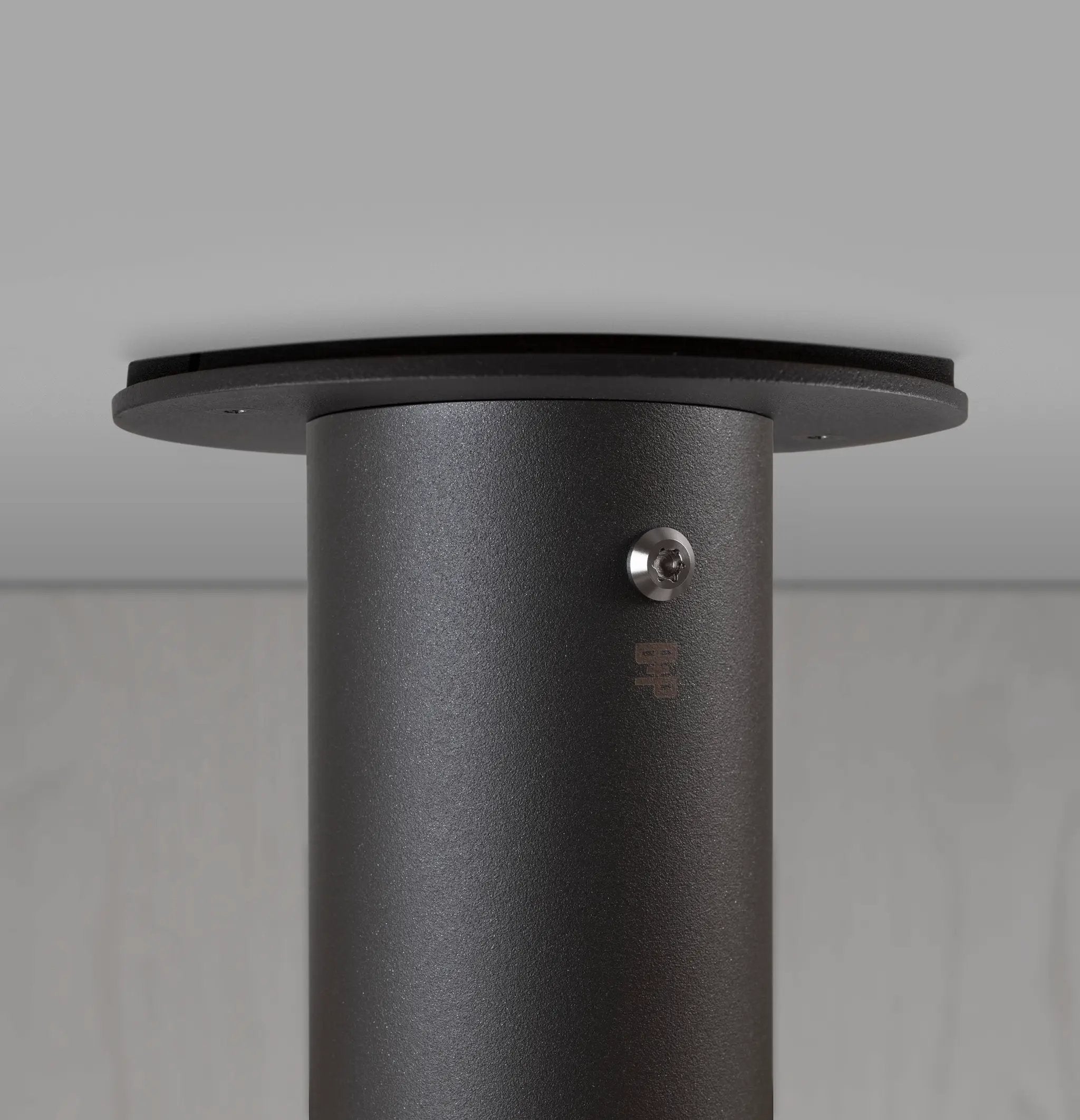 Graphite/Burnt Steel Linear Light