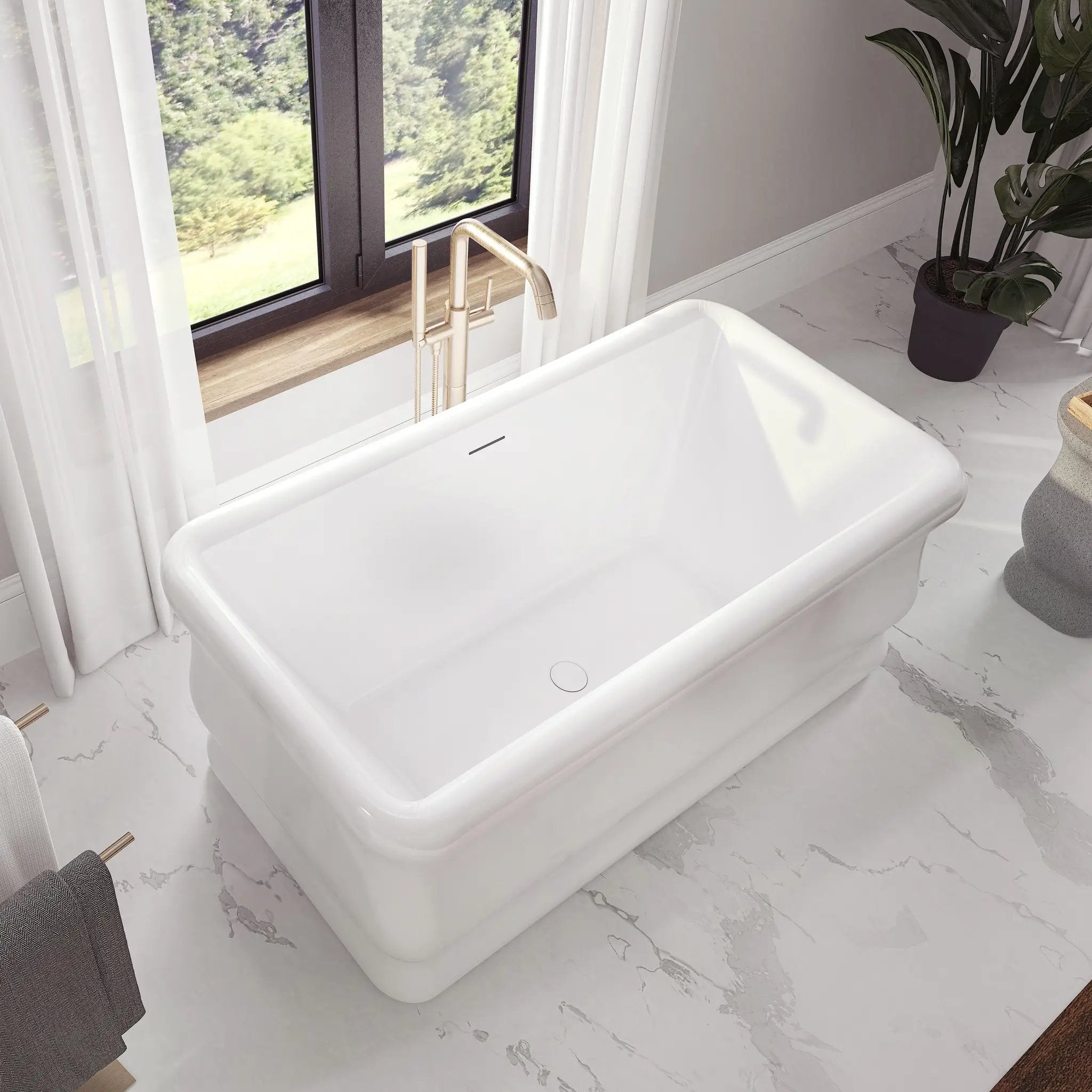 white bathtub