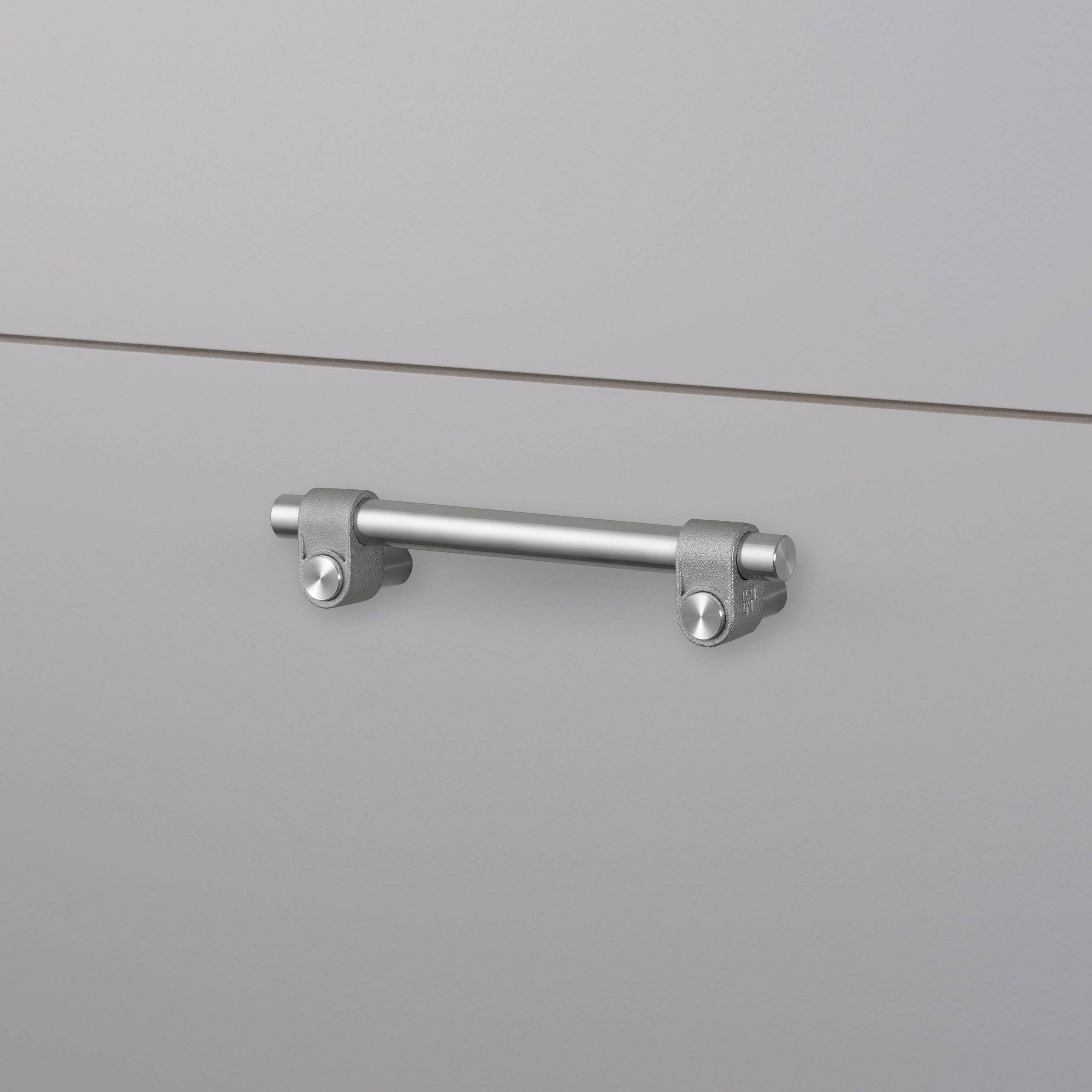 Buster + Punch Small Cast Pull Bar