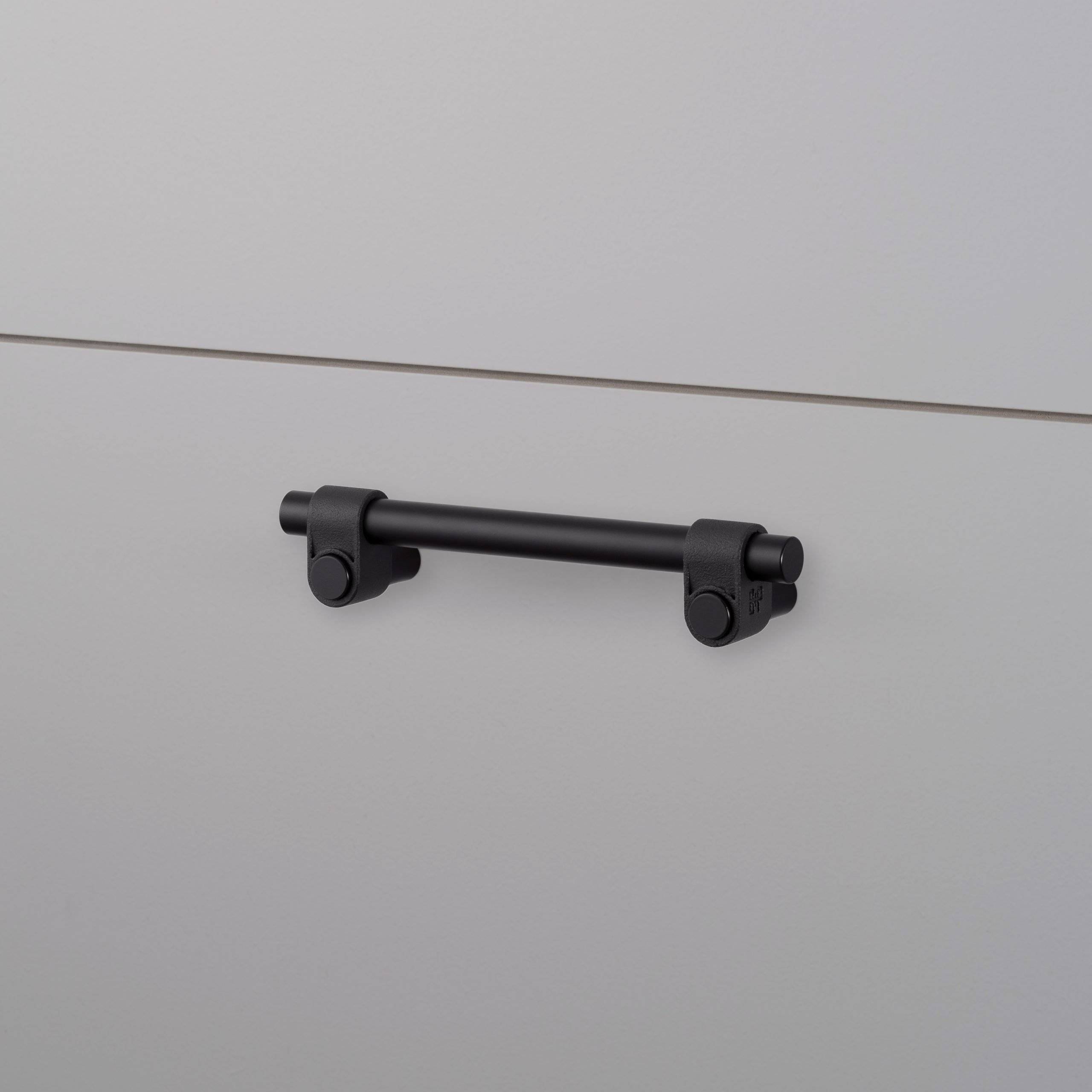 Buster + Punch Small Cast Pull Bar