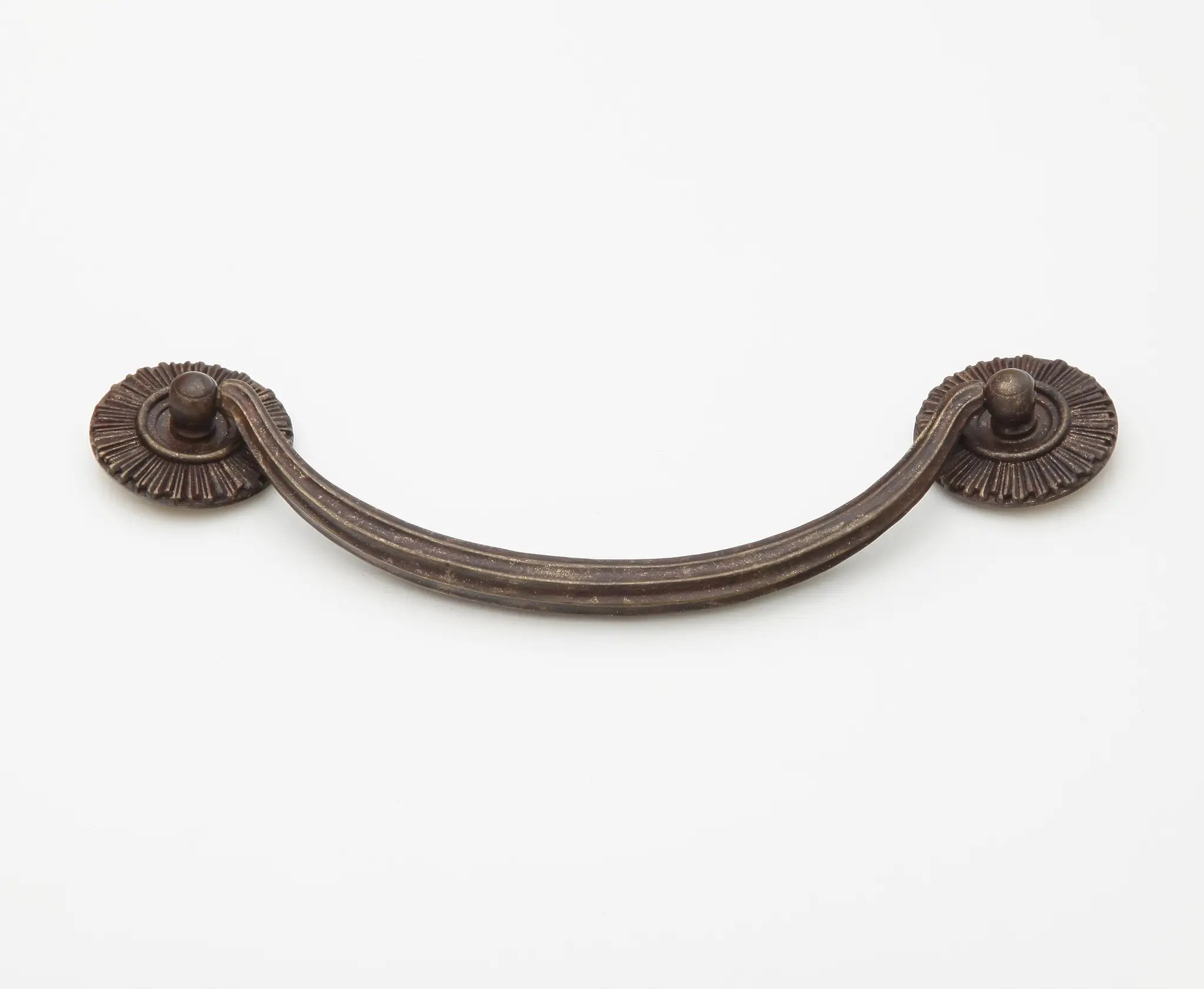 highlighted bronze cabinet pull